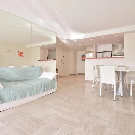 Prestigious With Terrace And Pool Apartment *